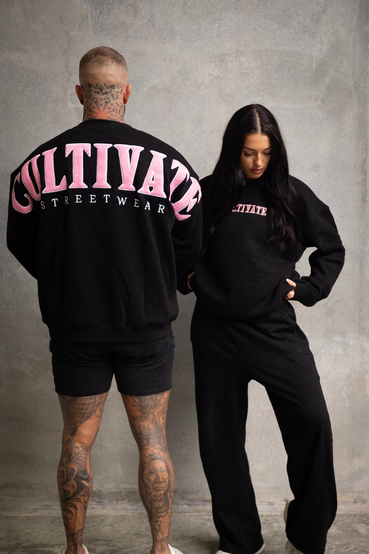 CULTIVATE - CREWNECK "BLACK ON BABY PINK"
