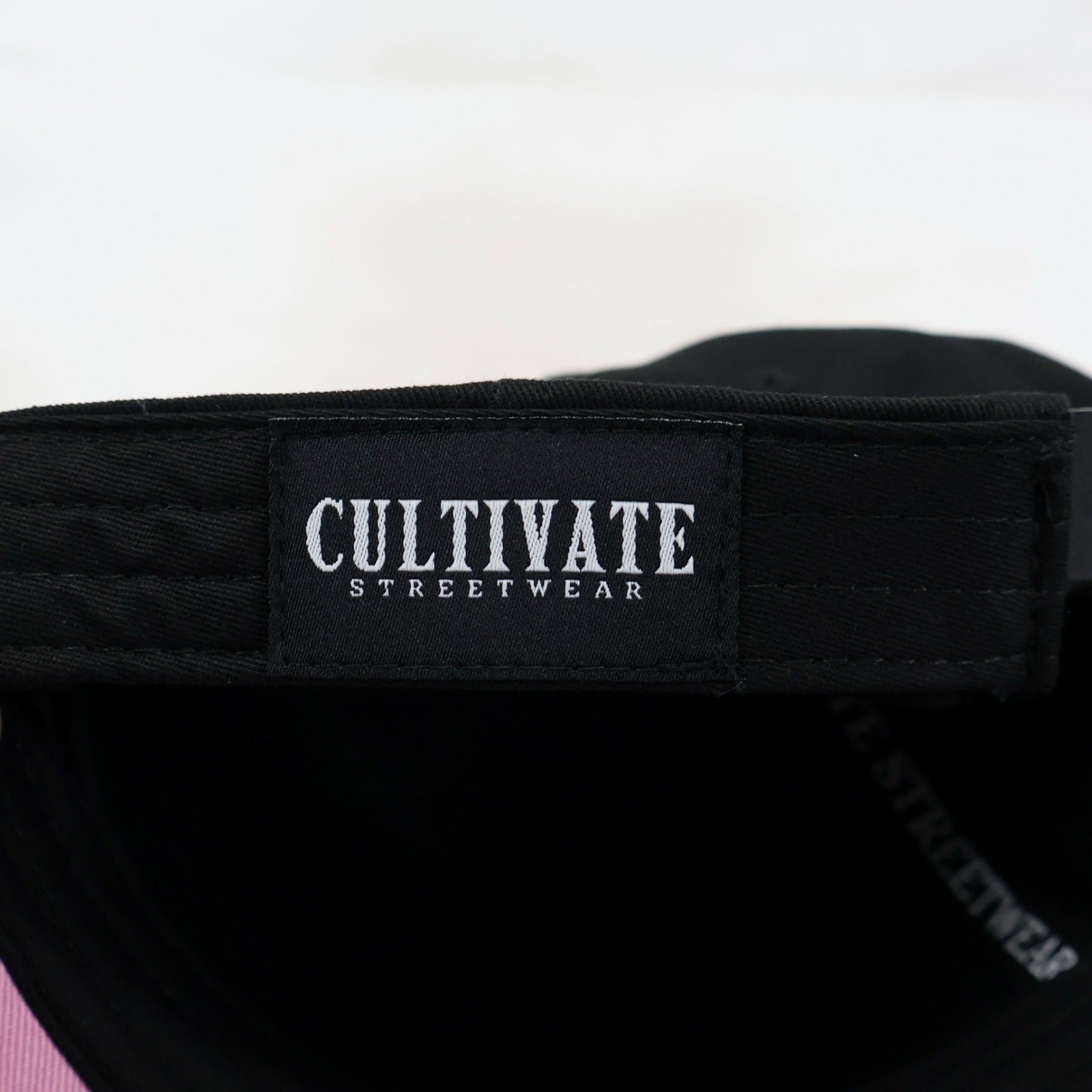 A FRAME - BLACK ON BABY PINK