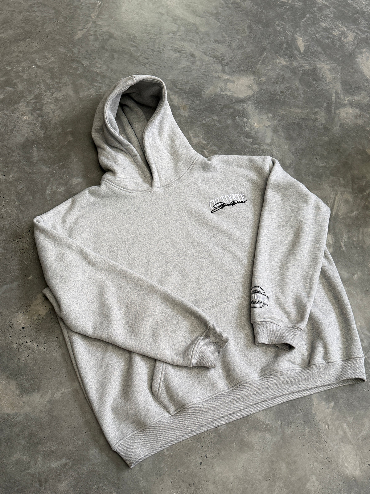 CULTIVATE - HOODIE "TITANIUM GREY ON WHITE"
