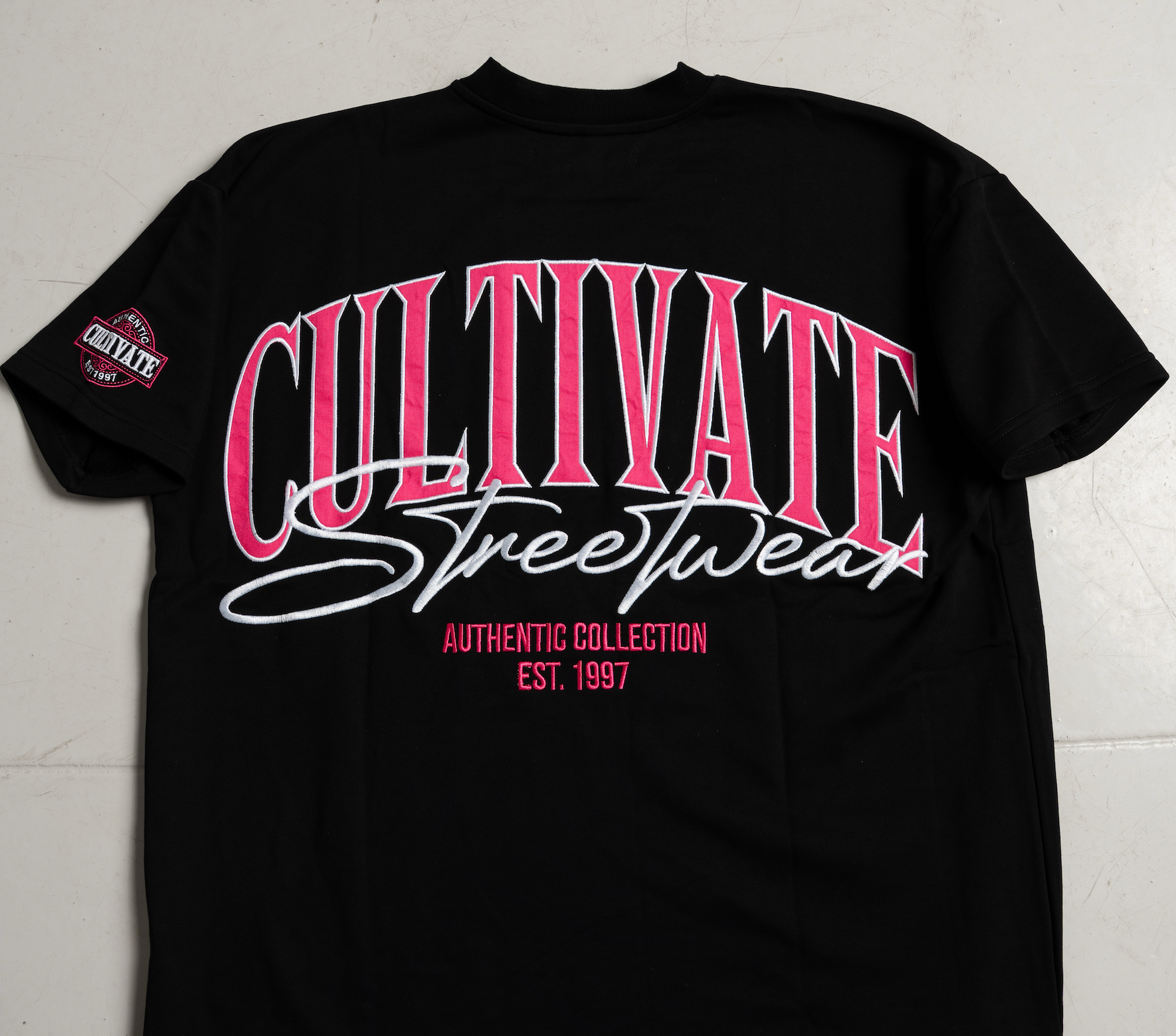 CULTIVATE - AUTHENTIC "BLACK ON ROSE PINK"