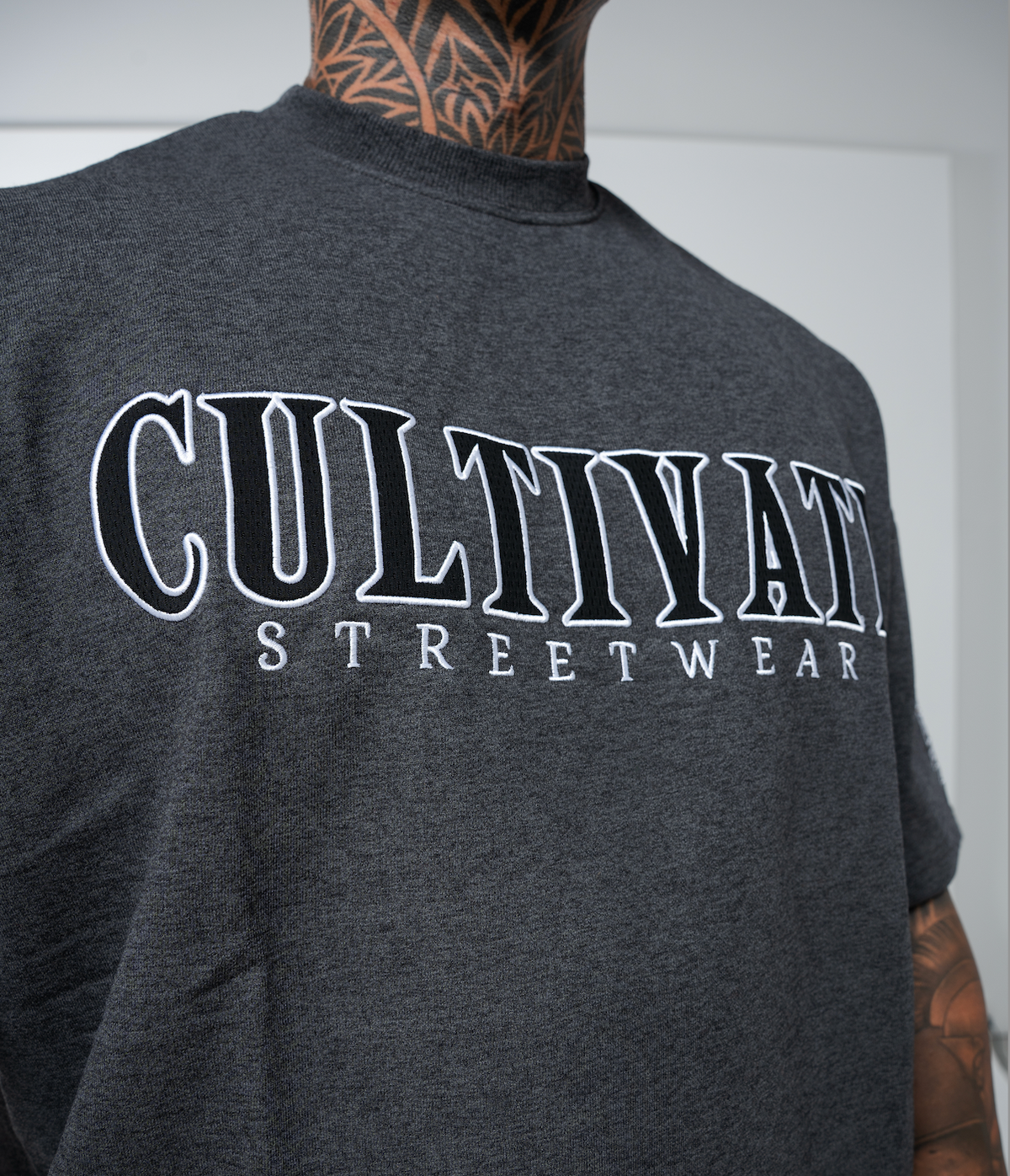 CULTIVATE  - STAPLE TEE "CHARCOAL"